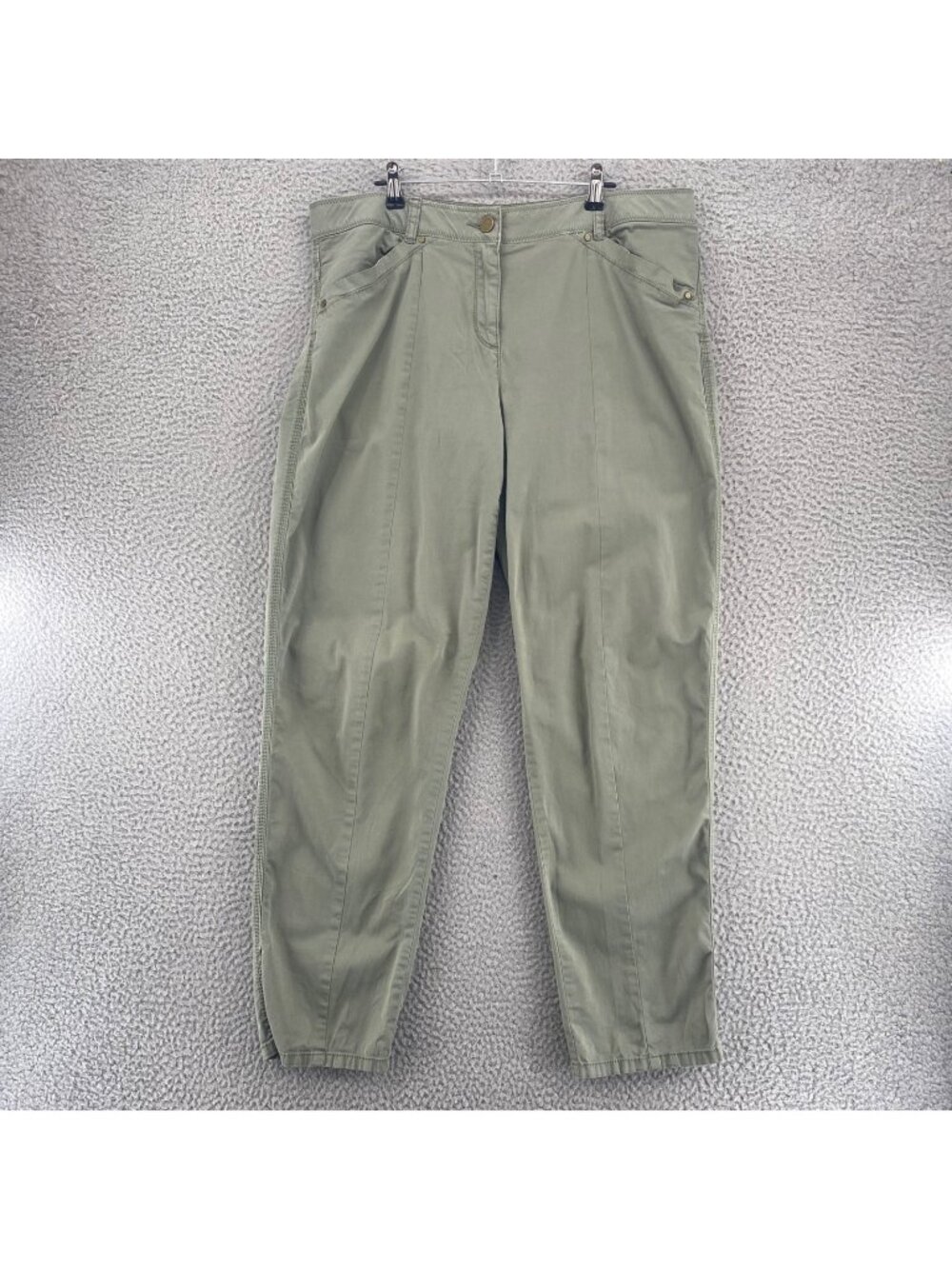 Chicos Jeans Womens 1.5 US 10 Green Twill Ankle Cargo Pants Zip Pockets Mid Rise